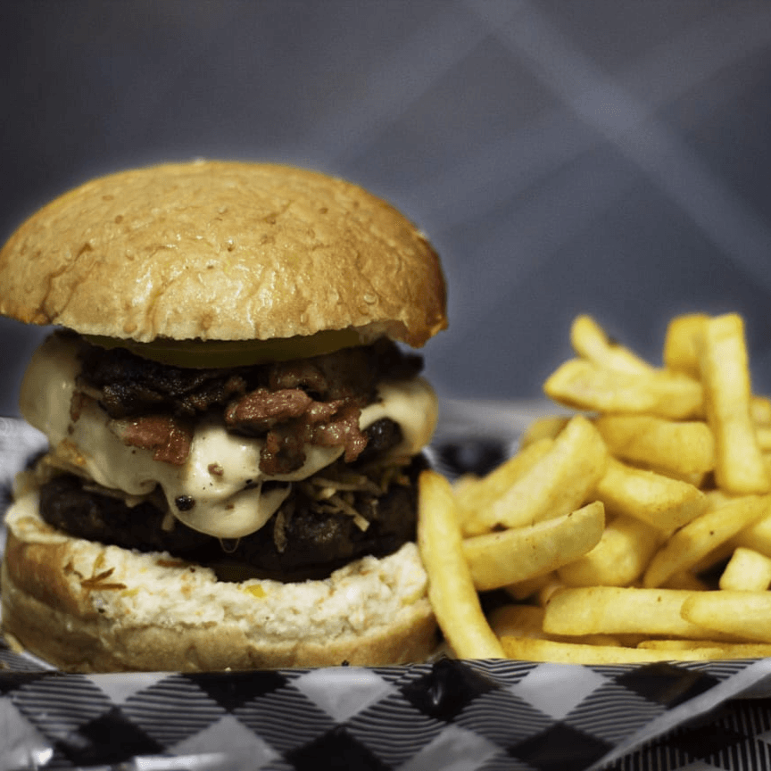 Hamburguesa Súper Especial con Papas